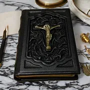 Библия с распятием — книга в кожаном переплёте — необычный подарок — фотография 1