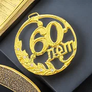 Ручная работа: Медаль «60 лет» с фианитом — фотография 1