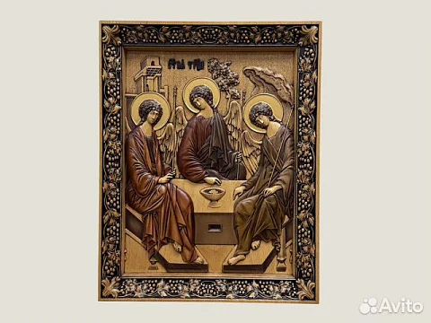 Резная икона из дерева Святая Троица — необычный подарок