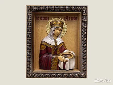 Святая Царица Елена икона резная — необычный подарок