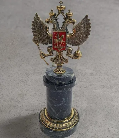 Бронзовая композиция «Герб Российский» (колонна с эмалью) — оригинальный подарок