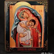 Богоматерь "Защитница сирых и убогих" Икона дерево в подарок — фотография 3