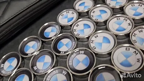 Комплект стальных фишек для нард «BMW» в подарок
