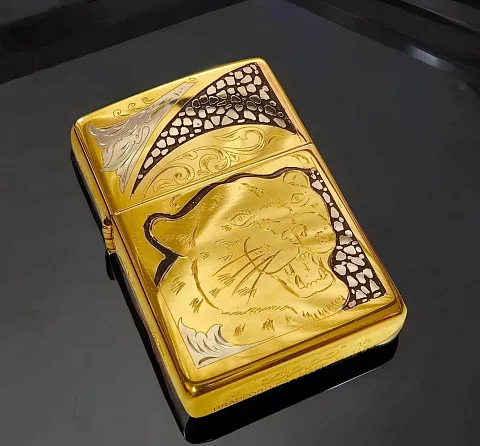 Подарочная зажигалка Zippo с гравировкой "Пантера"